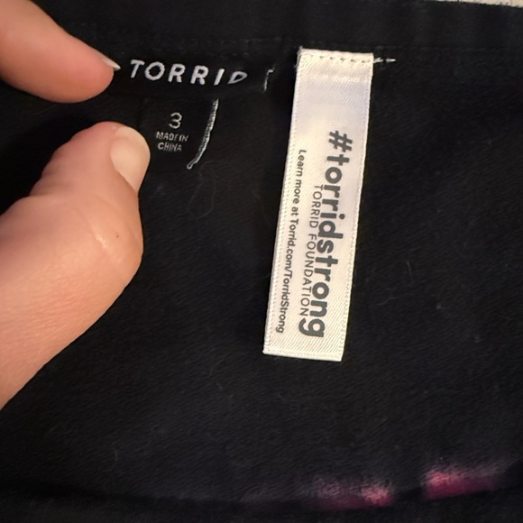 torrid Tie-Dye Multi-Color Striped Off Shoulder Sweatshirt size 3 (3X) - Picture 2 of 8